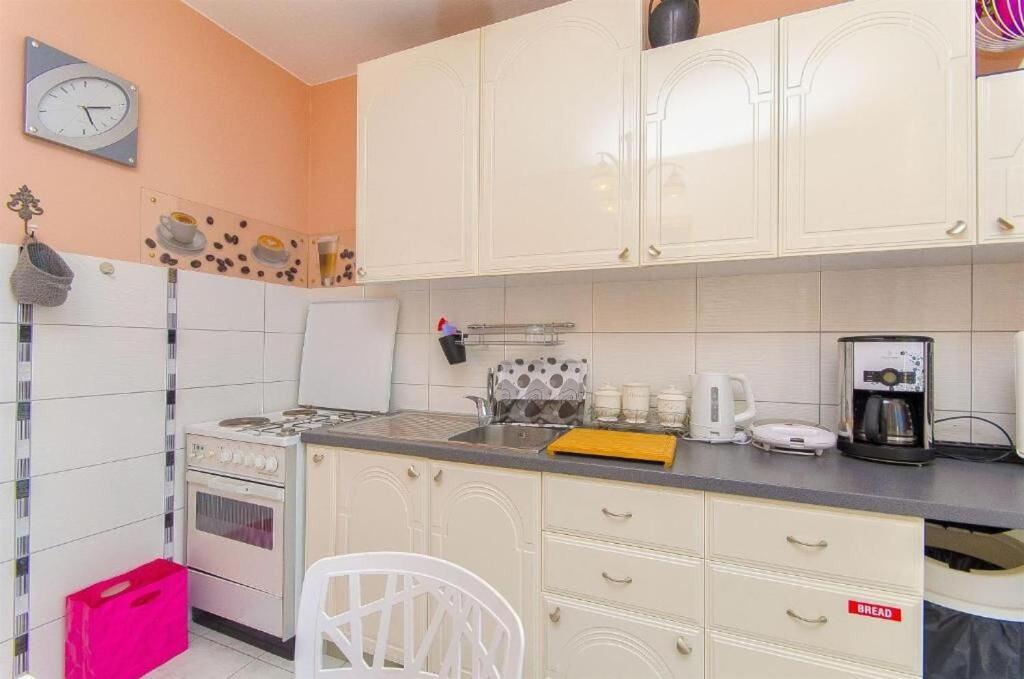 Apartments Nives โตรกีร์ ภายนอก รูปภาพ