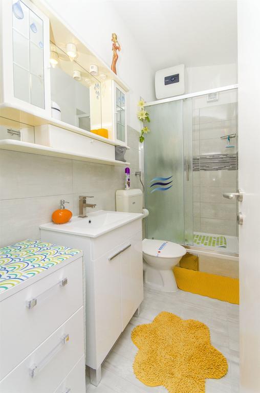 Apartments Nives โตรกีร์ ภายนอก รูปภาพ